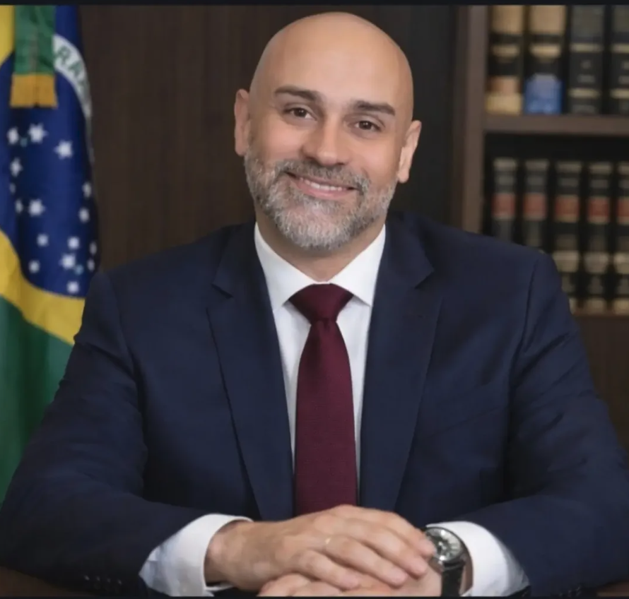 Gilton Paz